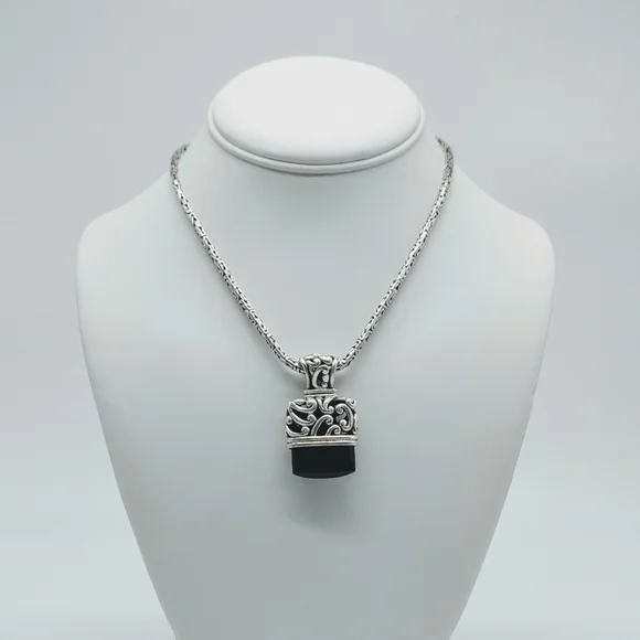 Vintage Sterling Silver Byzantine Chain Black Onyx Pendant Necklace